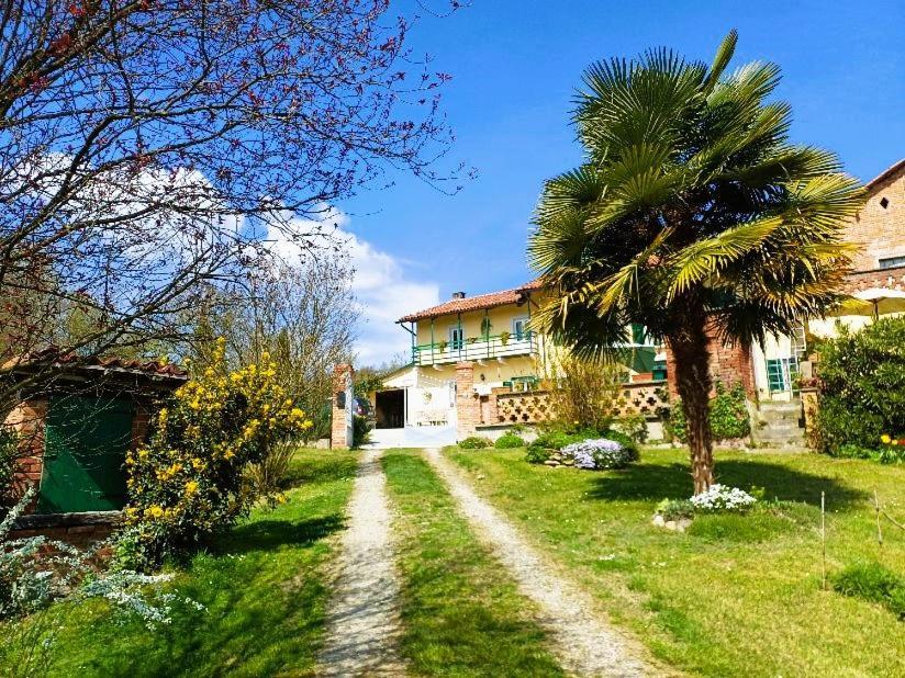 Casa Relax Immersa Nel Verde Della Natura Casalborgone Luaran gambar